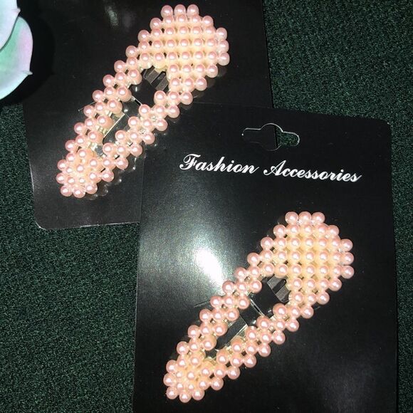 Pink Faux Pearls Hair Clips set of 2 - Picture 1 of 5